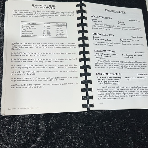 MOORHEAD BAPTIST CHURCH Cookbook for Culinary Enthusiasts - Picture 3 of 8